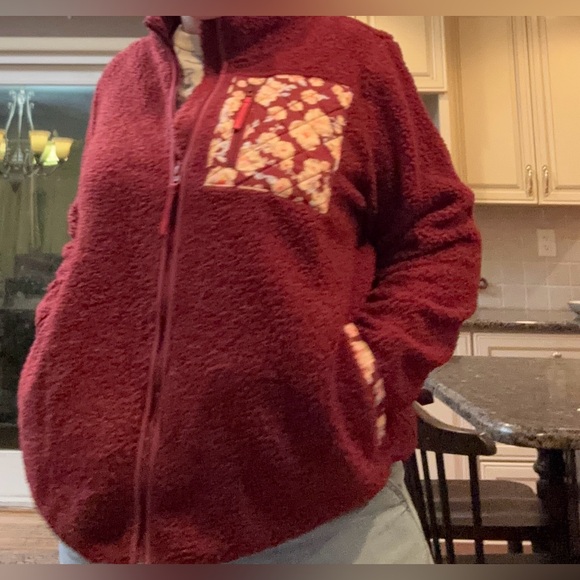 Vera Bradley Teddy Fleece Zip-up Jacket in the "Blooms and Branches" - Picture 3 of 4